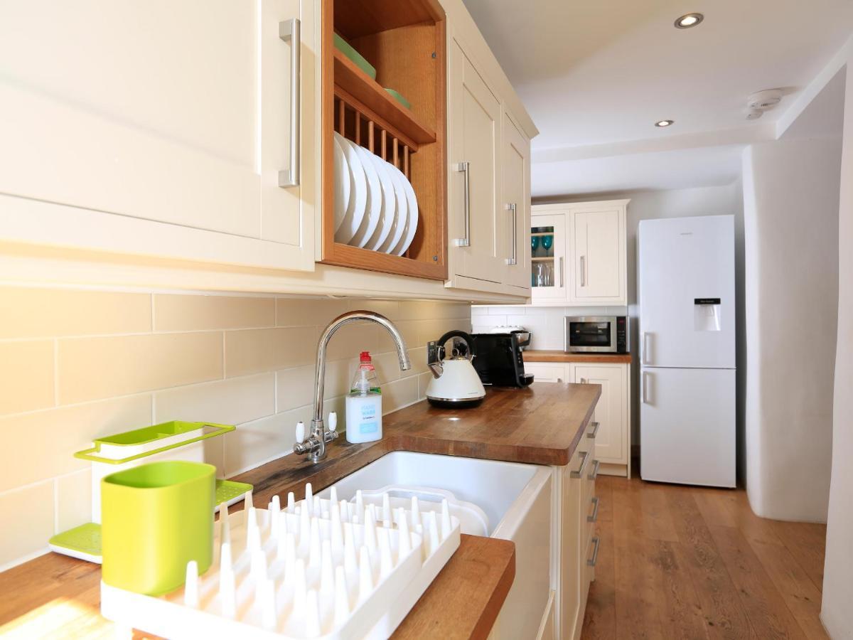 11 Ridge Hill * Dartmouth
