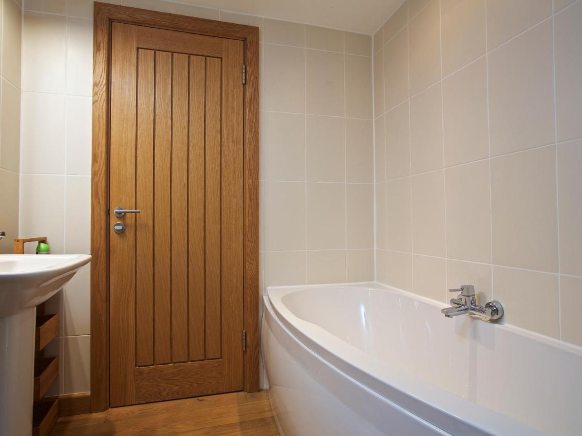 11 Ridge Hill * Dartmouth